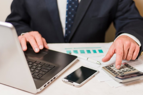 Why Use Our UAE Business Setup Cost Calculator